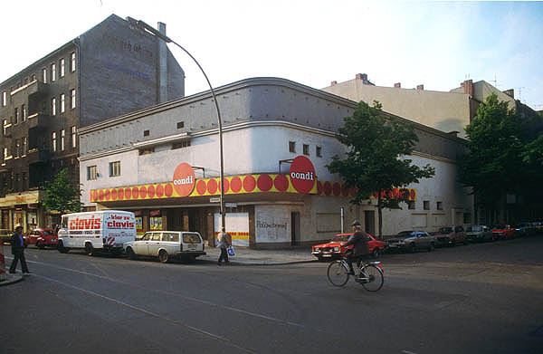 Maxim Filmtheater 01.JPG