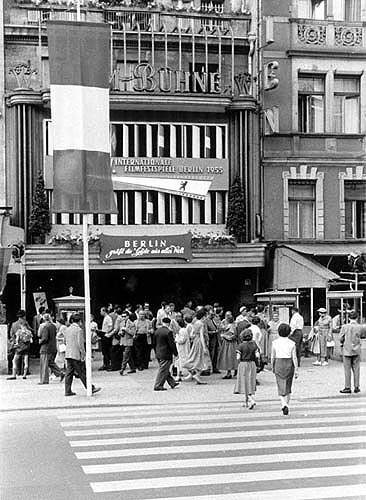Filmbühne_Wien_1955.jpg
